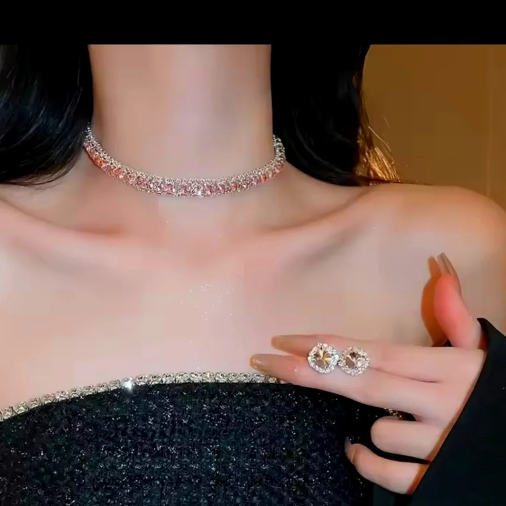 Pink rhinestone necklace and earrings set for party or‎ formal brand new